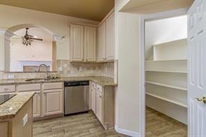 Building Photo - 2504 Candlebrook Dr