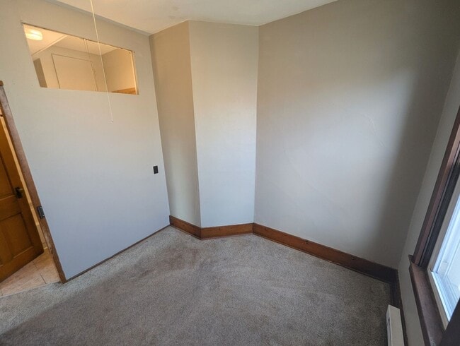 Building Photo - 24 W Water St