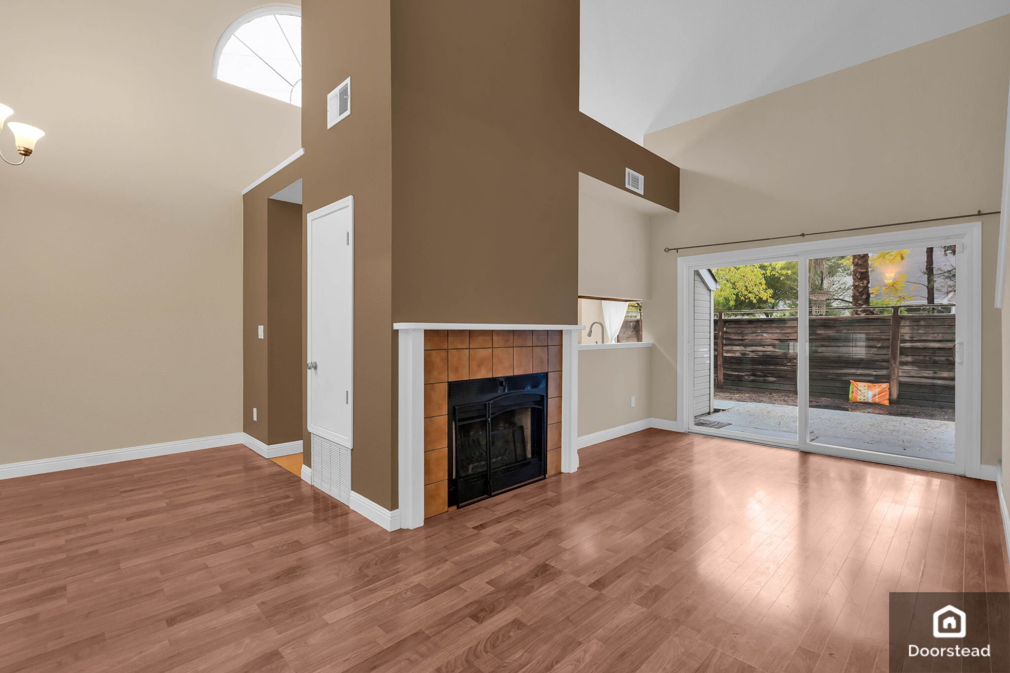 Building Photo - 1714 Somerset Pl