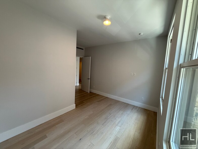 Building Photo - BROOME STREET