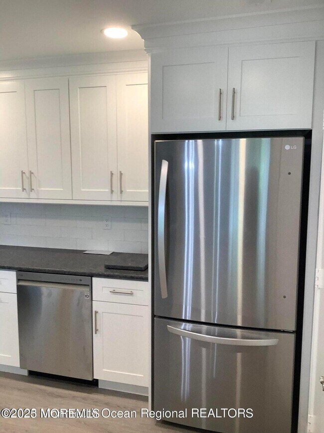 Building Photo - 506 Harding Rd