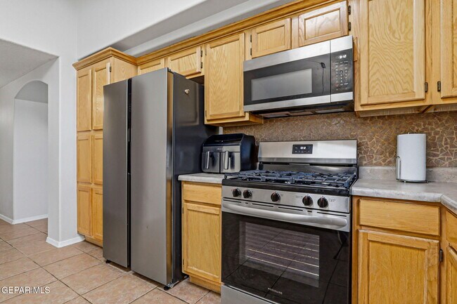 Building Photo - 3828 Tierra Aurora Dr