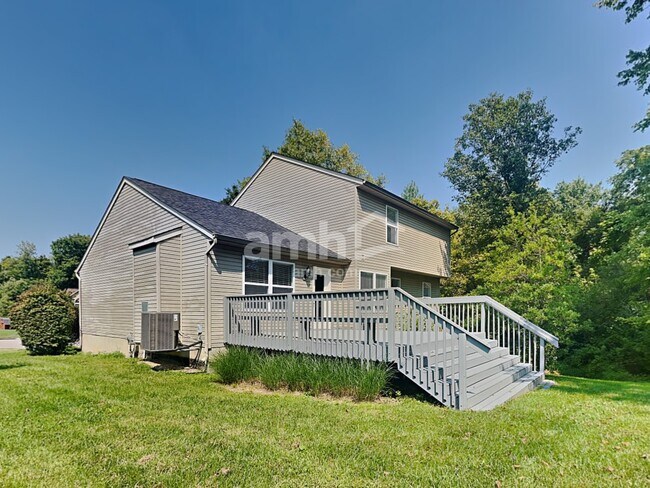 Building Photo - 1335 Wingate Dr