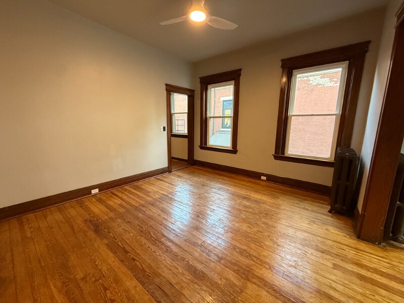 Building Photo - 329 Taylor Ave