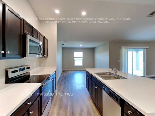 Building Photo - 332 Bahia Blanca Dr