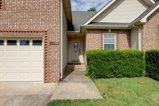 Building Photo - 2924 Brewster Drive