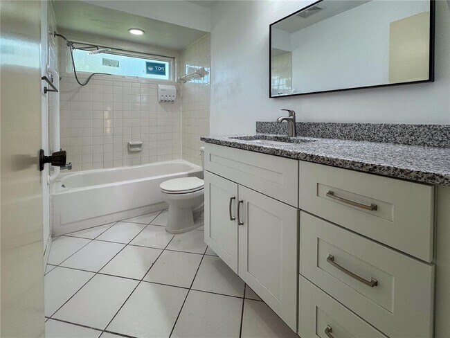 Building Photo - 1355 Kirkwood Ln