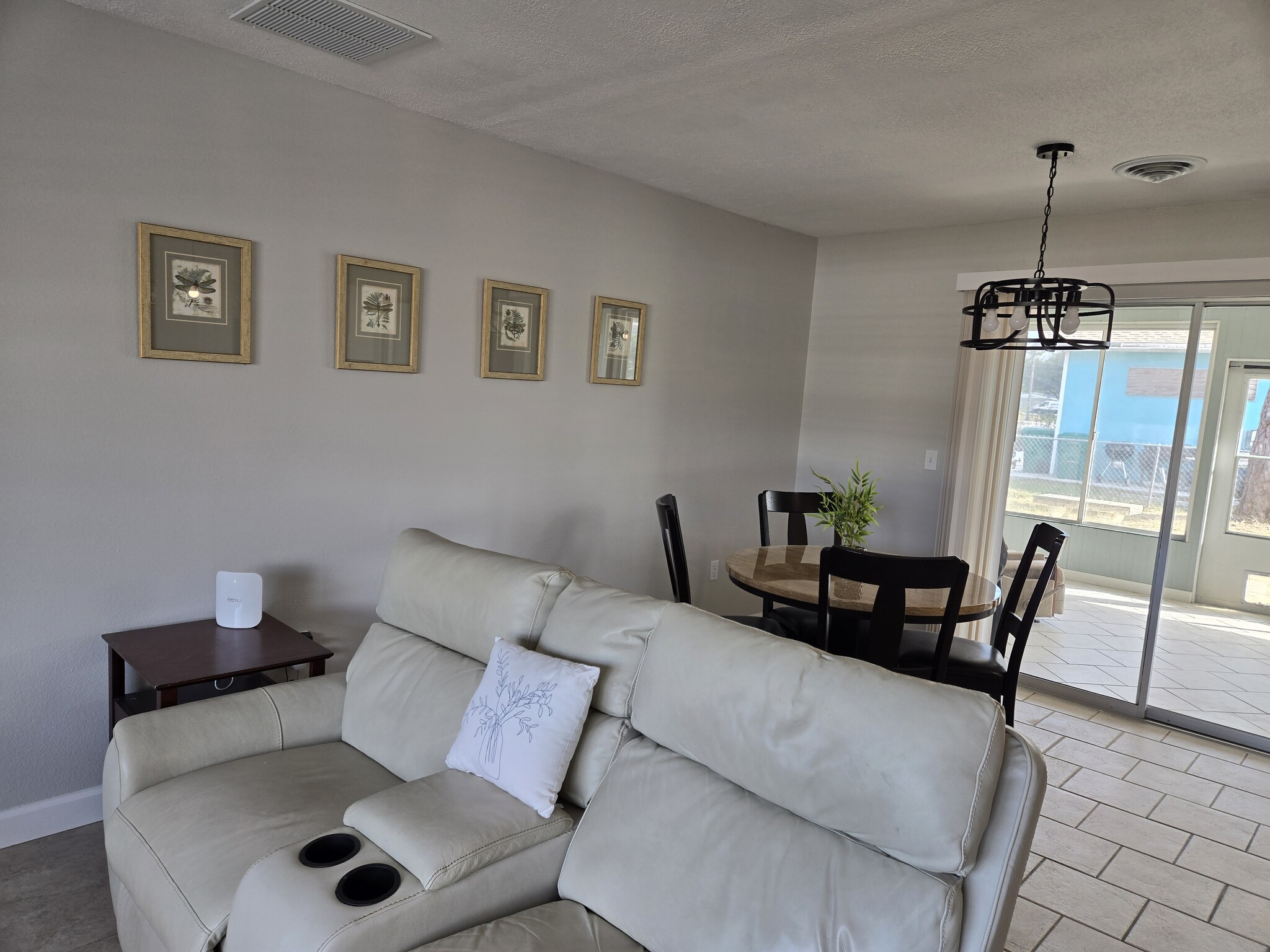 Building Photo - 2049 Arkansas Ave