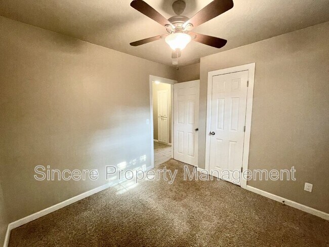 Building Photo - 120 N Ranchwood Blvd