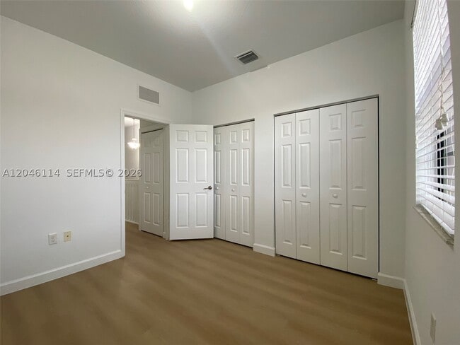 Building Photo - 3538 W 88th St