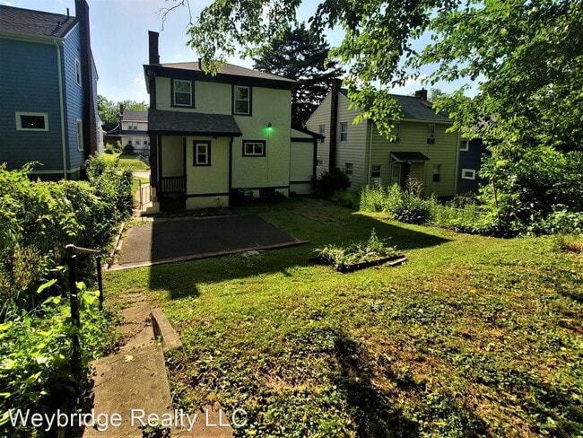 Building Photo - 3 br, 1 bath House - 3466 Wabash Ave