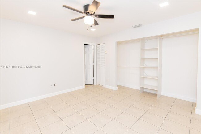 Building Photo - 1804 My Pl Ln