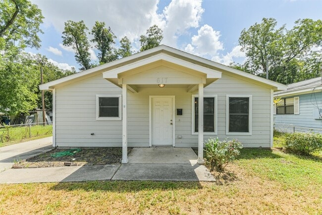 Primary Photo - 617 Avenue I