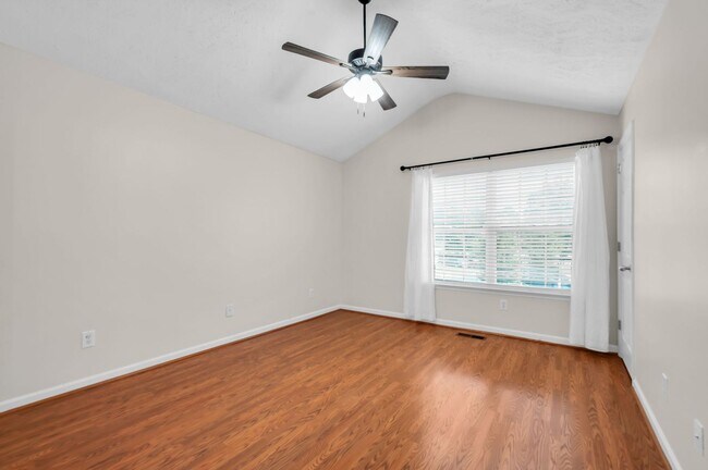 Building Photo - 426 Compton Ln