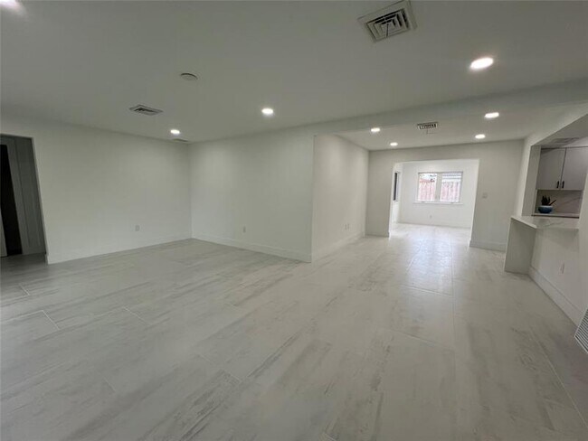 Building Photo - 300 SW 12th St