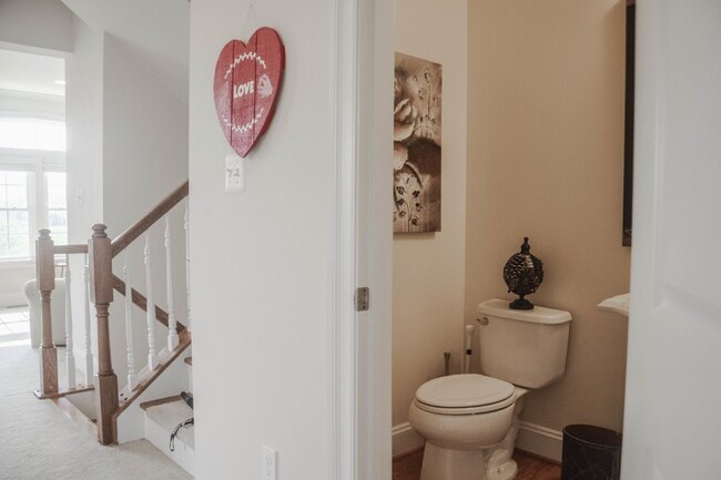 Building Photo - Villages at Urbana Luxury Townhouse For Lease