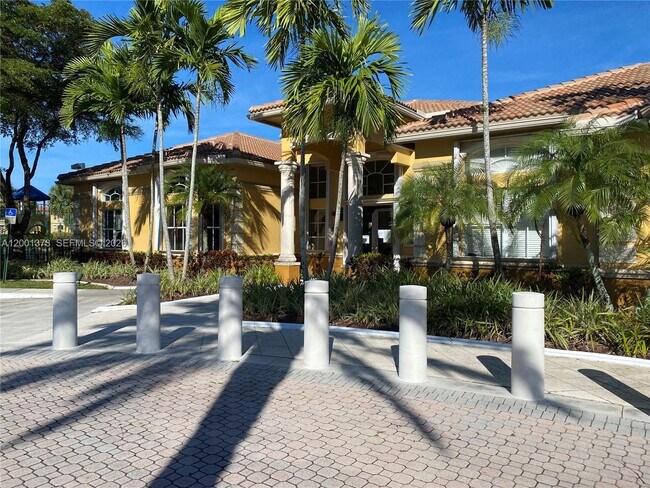 Building Photo - 9645 NW 1st Ct