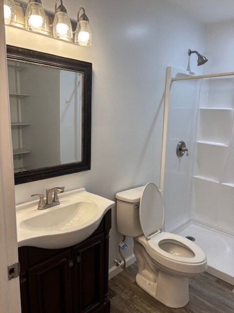 Bath vanity - 405 Patterson Street