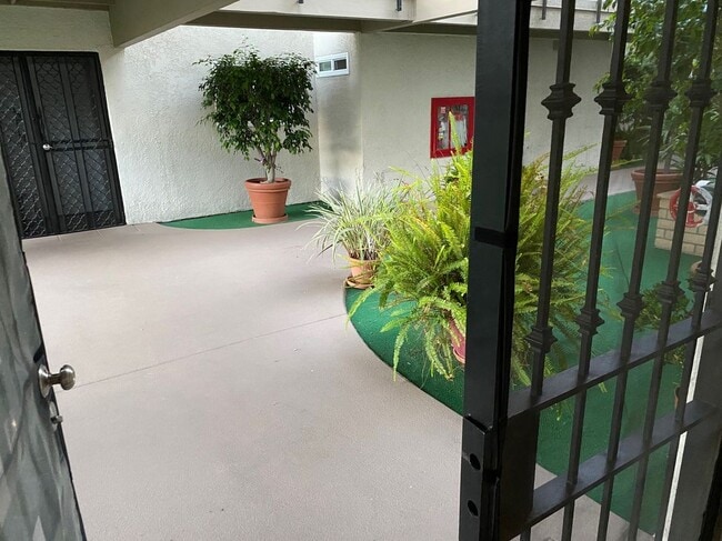 Building Photo - 3243 San Amadeo