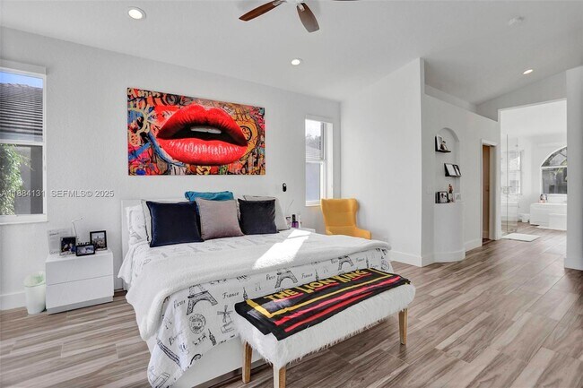 Building Photo - 3772 Oak Ridge Cir