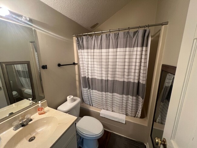 Building Photo - Walk to the Beach! Two-bedroom condo in Myrtle Beach. Adjacent to Beach Access!