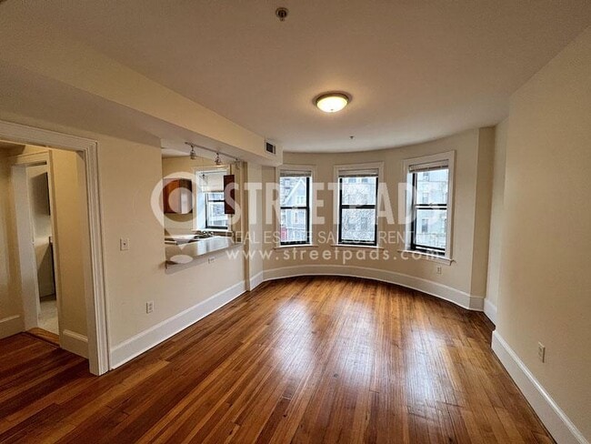 Building Photo - 2 bedroom in Cambridge MA 02139
