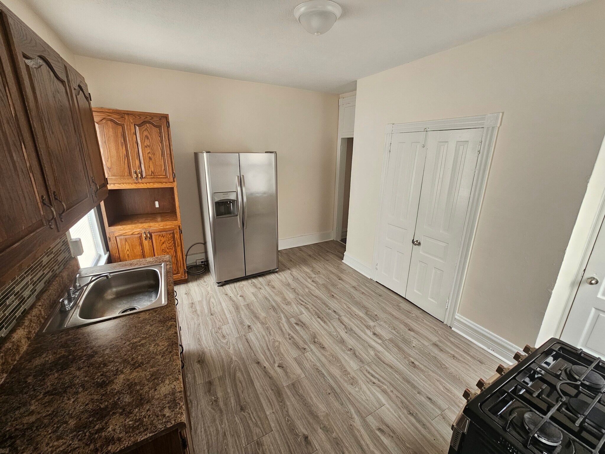 Building Photo - 132 W Douglass St