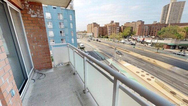 Building Photo - 102-30 Queens Blvd