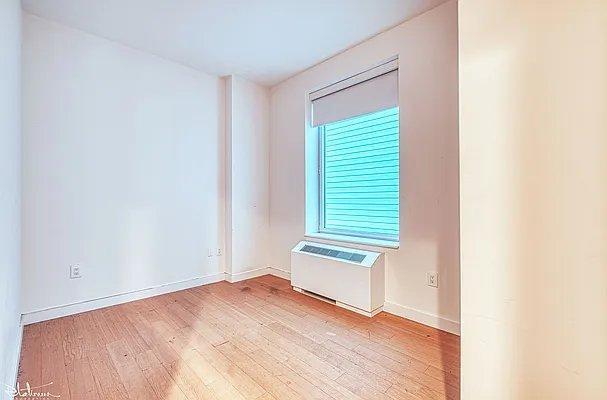 Building Photo - 4 bedroom in New York NY 10005