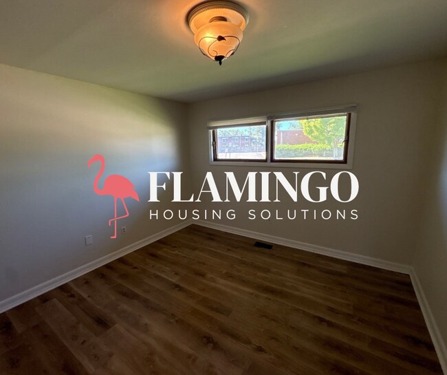 Building Photo - Spacious 3-Bedroom, 2-Bath Home Near Downtown Dayton!