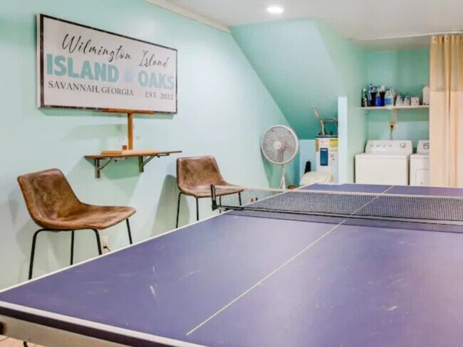 Building Photo - 529 Pointe S Dr