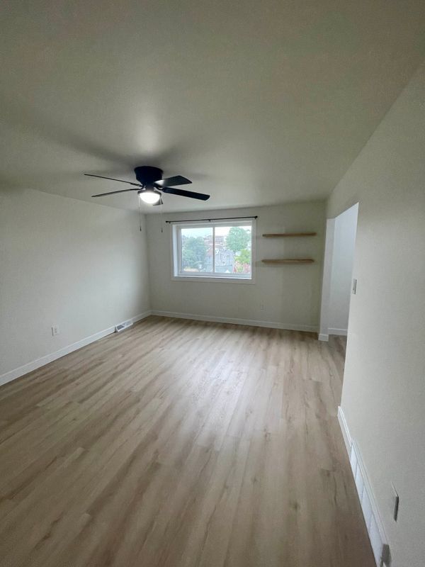 Building Photo - 3627 Cambria St