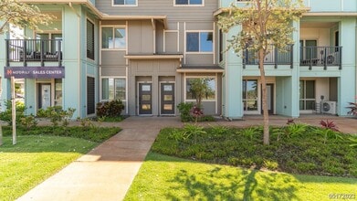 Building Photo - Rarely Available 3BR/3.5BA/1car garage + 1...
