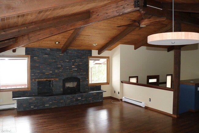 Building Photo - 3 br, 2.5 bath House - 24343 Paragon Place