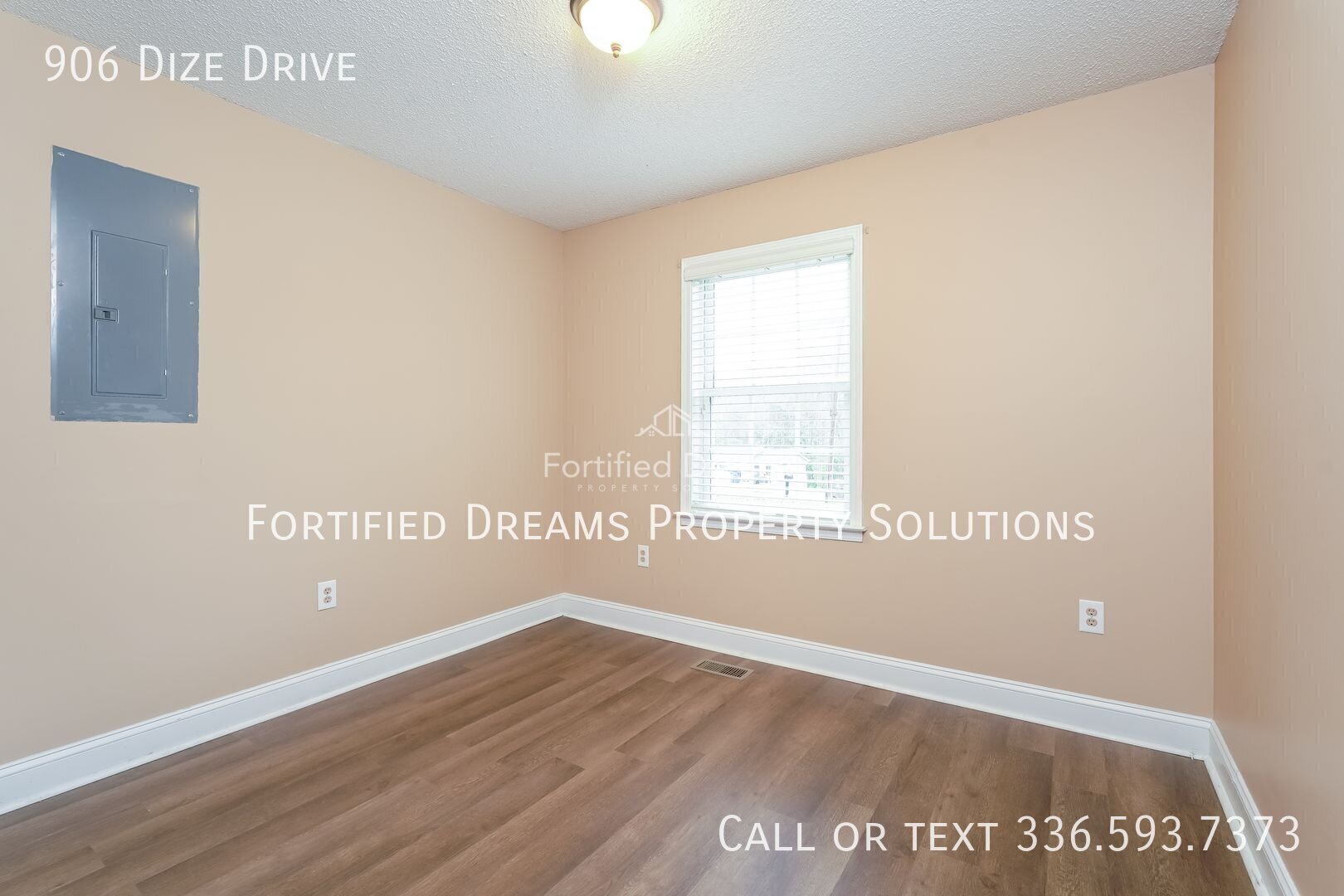 Building Photo - 906 Dize Dr