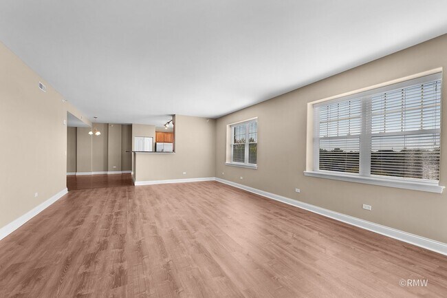 Building Photo - 2 Itasca Rd