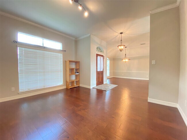 Building Photo - 2222 Alberton Ln