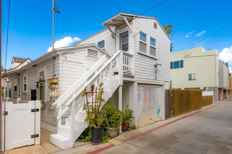 Building Photo - 731 Zanzibar Ct