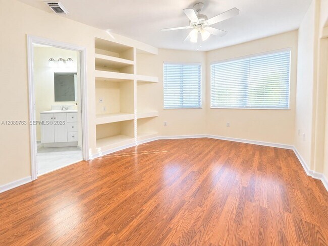 Building Photo - 130 SW 109th Ave