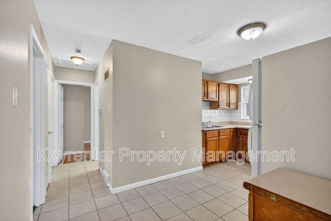 Building Photo - 10115 Saffron Dr