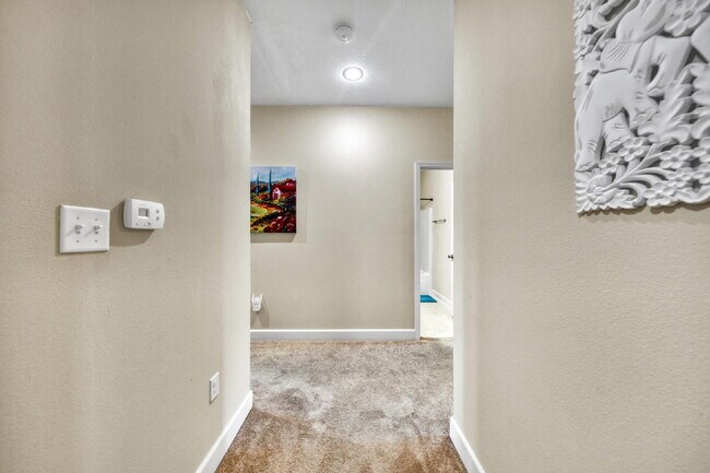 Building Photo - 511 Arbor Lake Dr