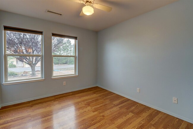 Building Photo - Home for Rent in Prescott Valley!