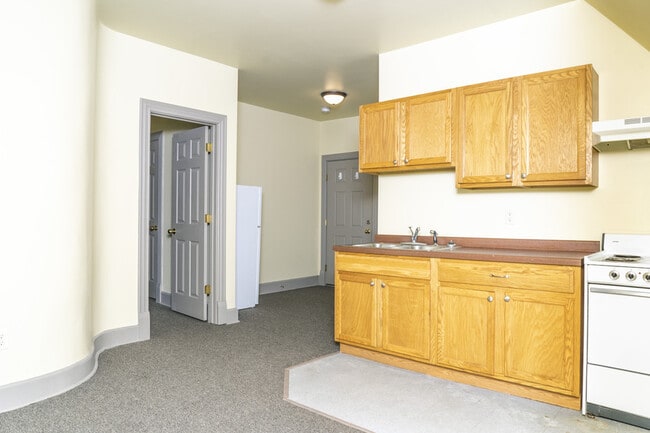 Building Photo - Eustone Apartments