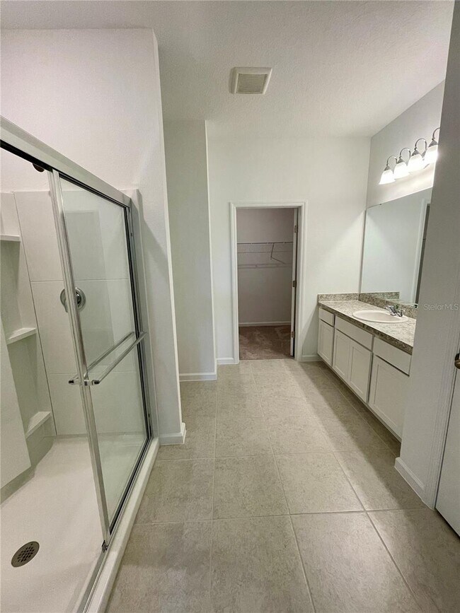 Building Photo - 4 Bedroom, 2 Bathroom homes in Minneola