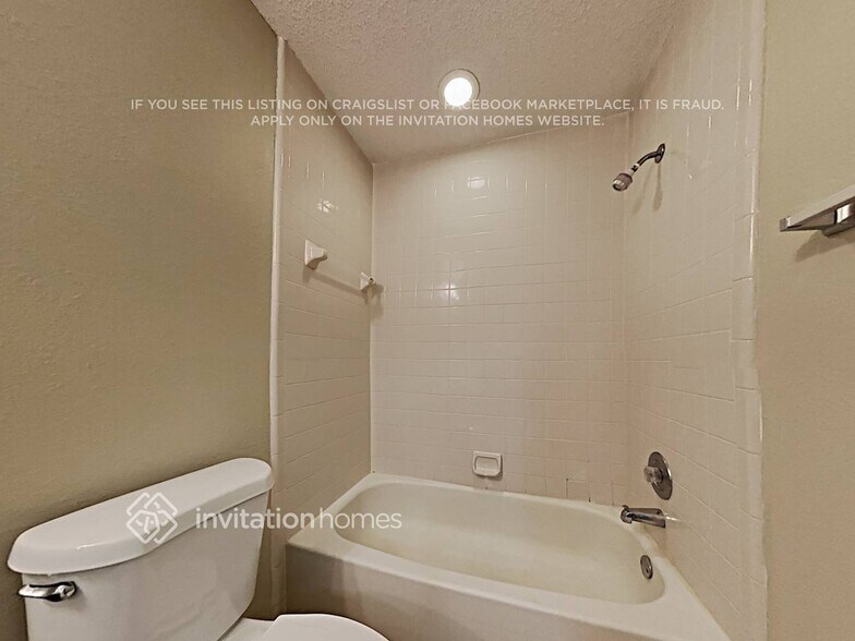 Building Photo - 3424 S St Lucie Dr