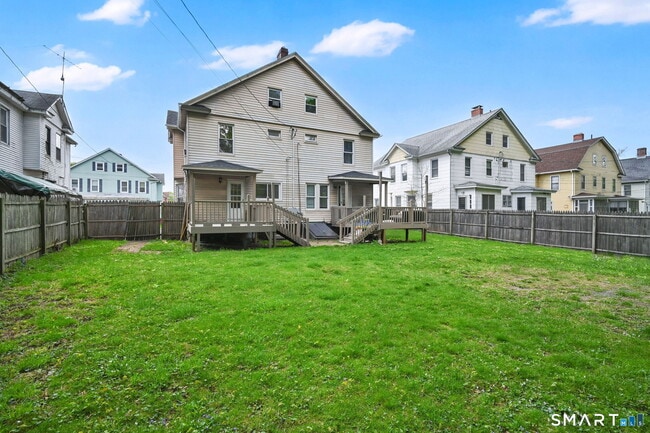 Building Photo - 42 Hartford Ave