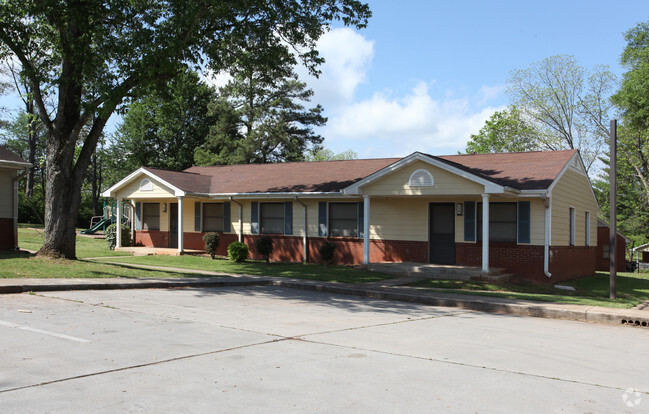 Primary Photo - Floyd Braswell Apartments