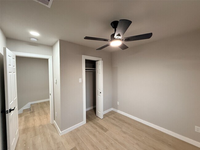 Building Photo - 3268 Holman St