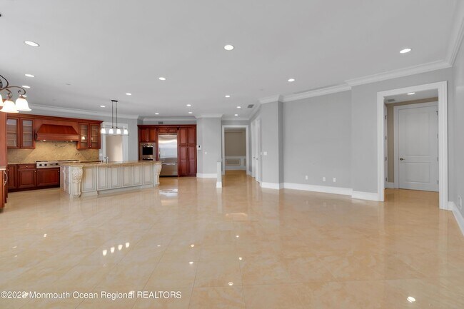 Building Photo - 1132 Oval Rd