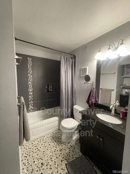 Building Photo - 14454 E Colorado Dr